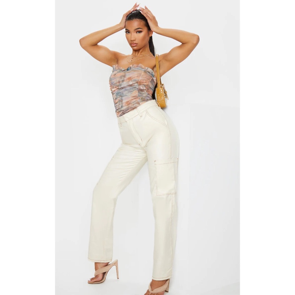 PrettyLittleThing Renaissance Bodysuit - Picture 4 of 4